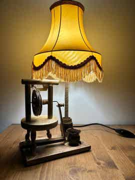 LAMPADA RICAVATA DA FILATOIO