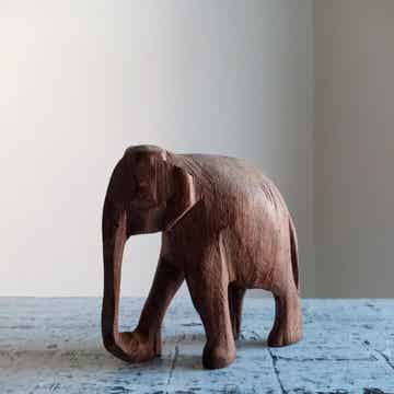 ELEFANTE IN LEGNO