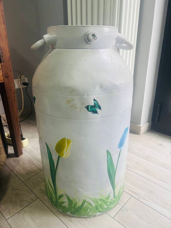 ANTICO BARILE PORTA LATTE DI FERRO