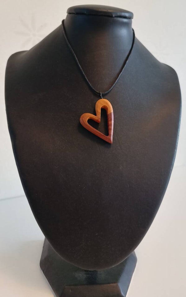 Halsband "Hjärta"