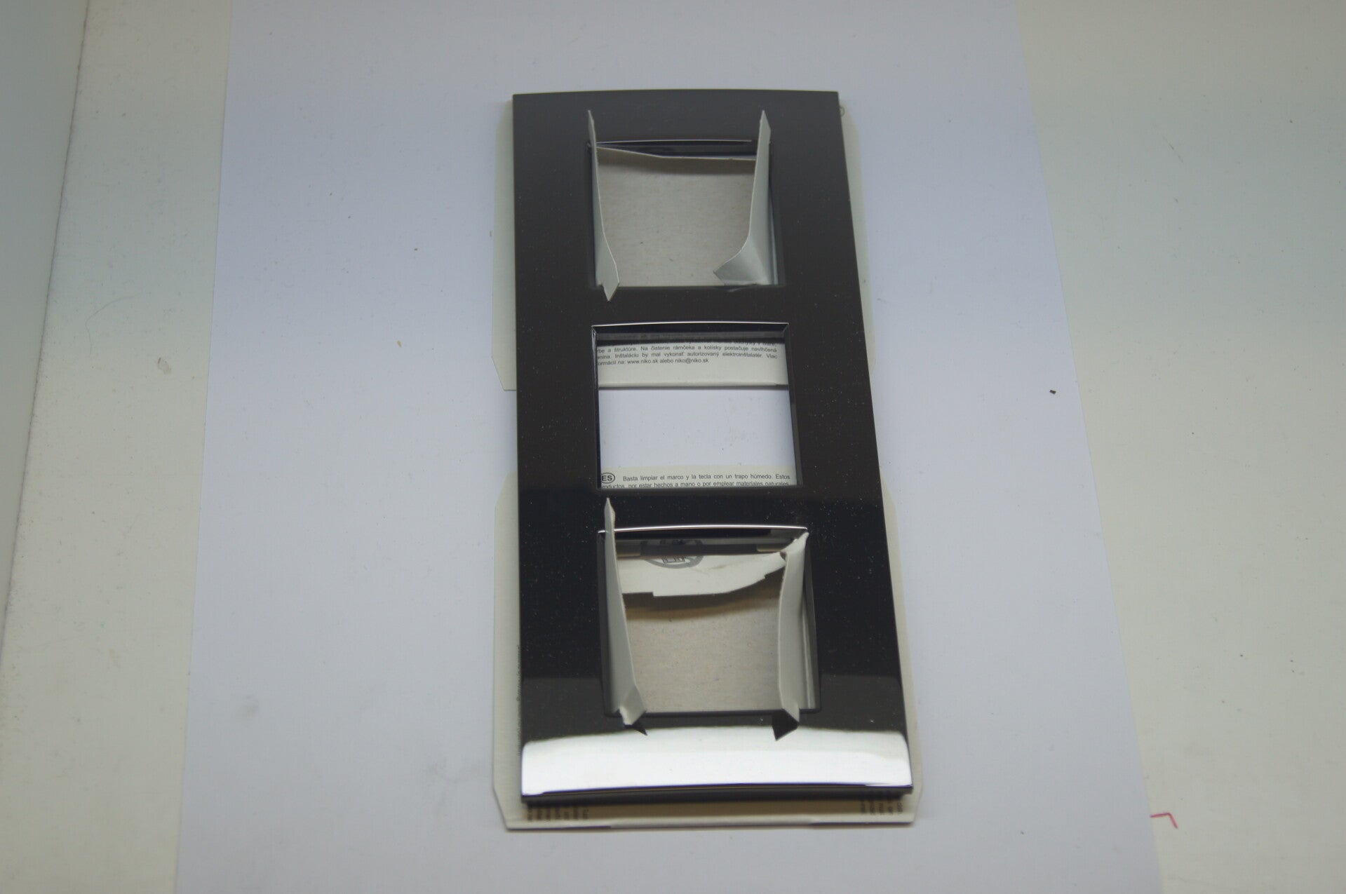 Niko 128-76300 driev afdekpl center 60mm dark silver