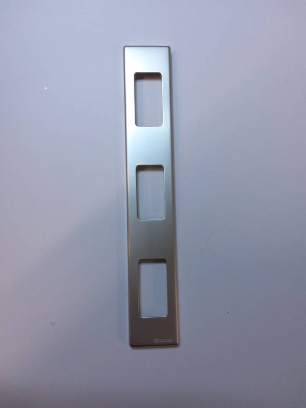 Bticino magic 5367/3X Aluminium