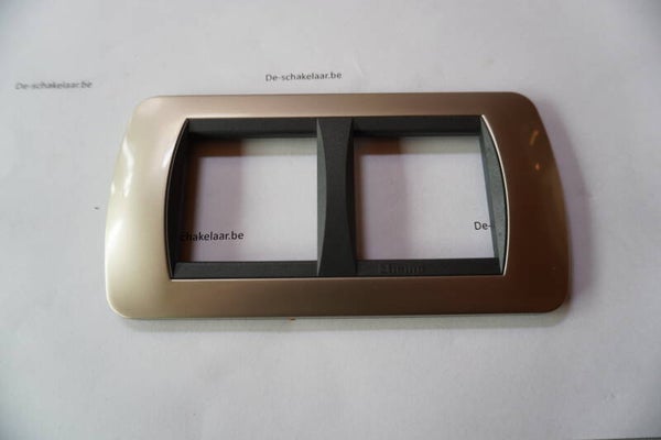 Bticino L4832/2TC Titanium 2x2 mod GEBRUIKT zeer goede staat