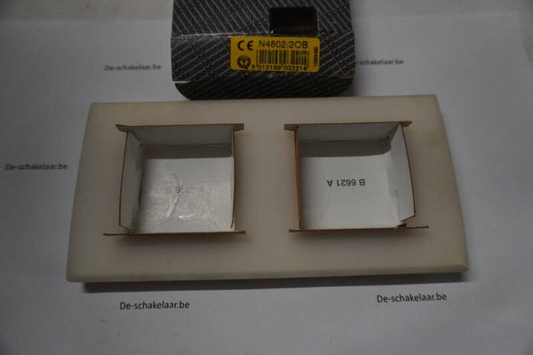 Bticino light N4802/2OB afdekplaat 2x2 modules horizontaal opaal wit