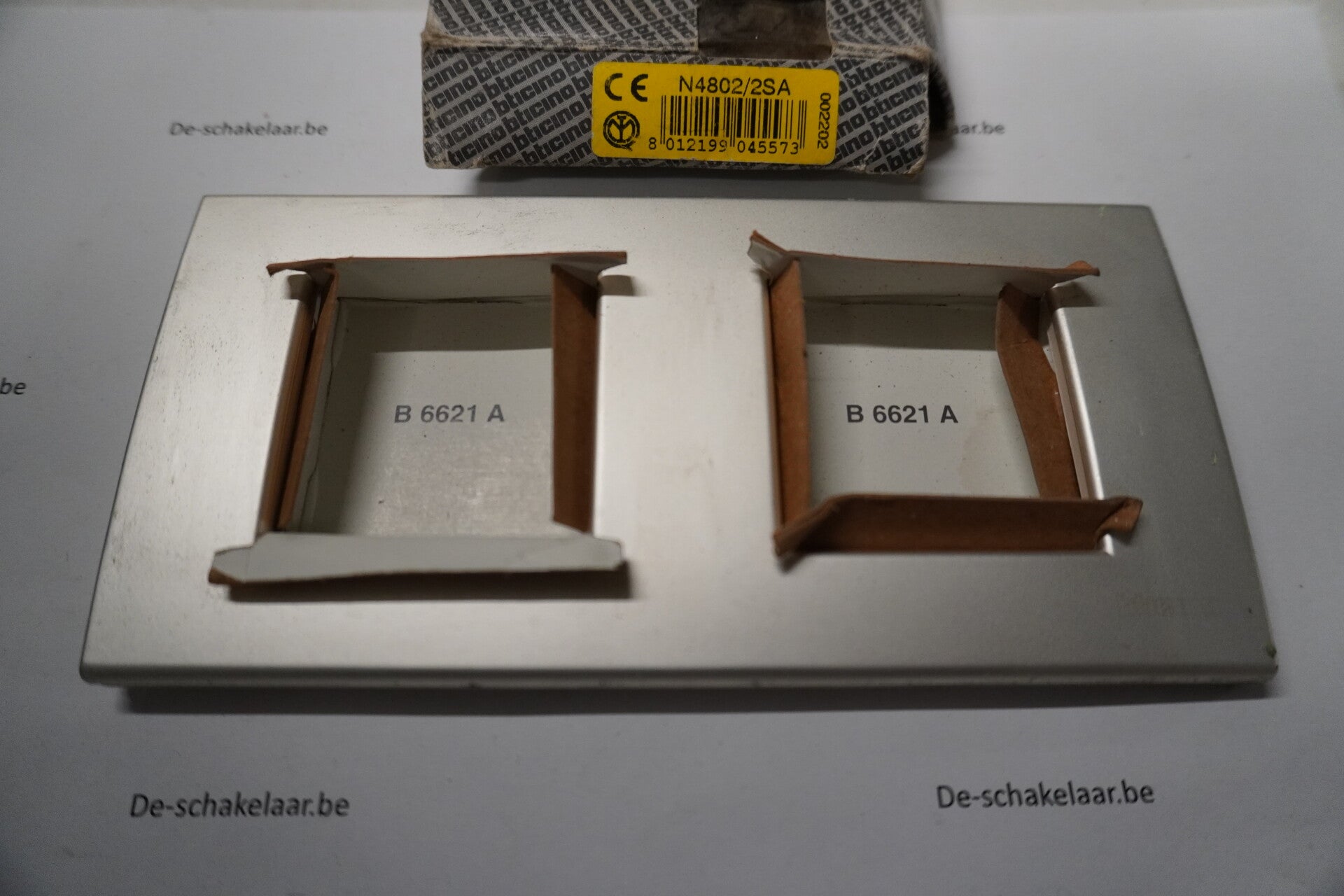 Bticino light N4802/2SA 2x2modules horizontaal gepolijst zilver