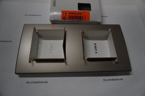 Bticino light N4802/2TA afdekplaat 2 modules licht titaan