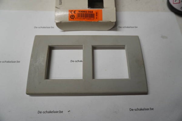Bticino light N4802/2GE afdekplaat 2x2 modules steengrijs