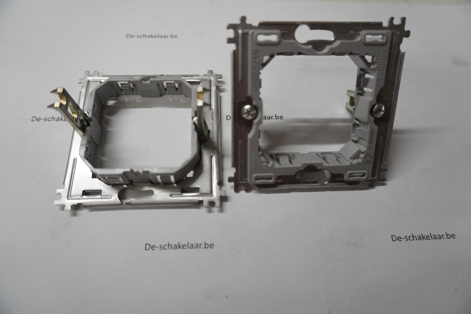 Bticino light N4702BGH modulehouder 2 mod met klauwen