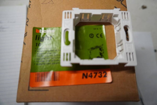 Bticino light N4732 modulehouder 2 mod