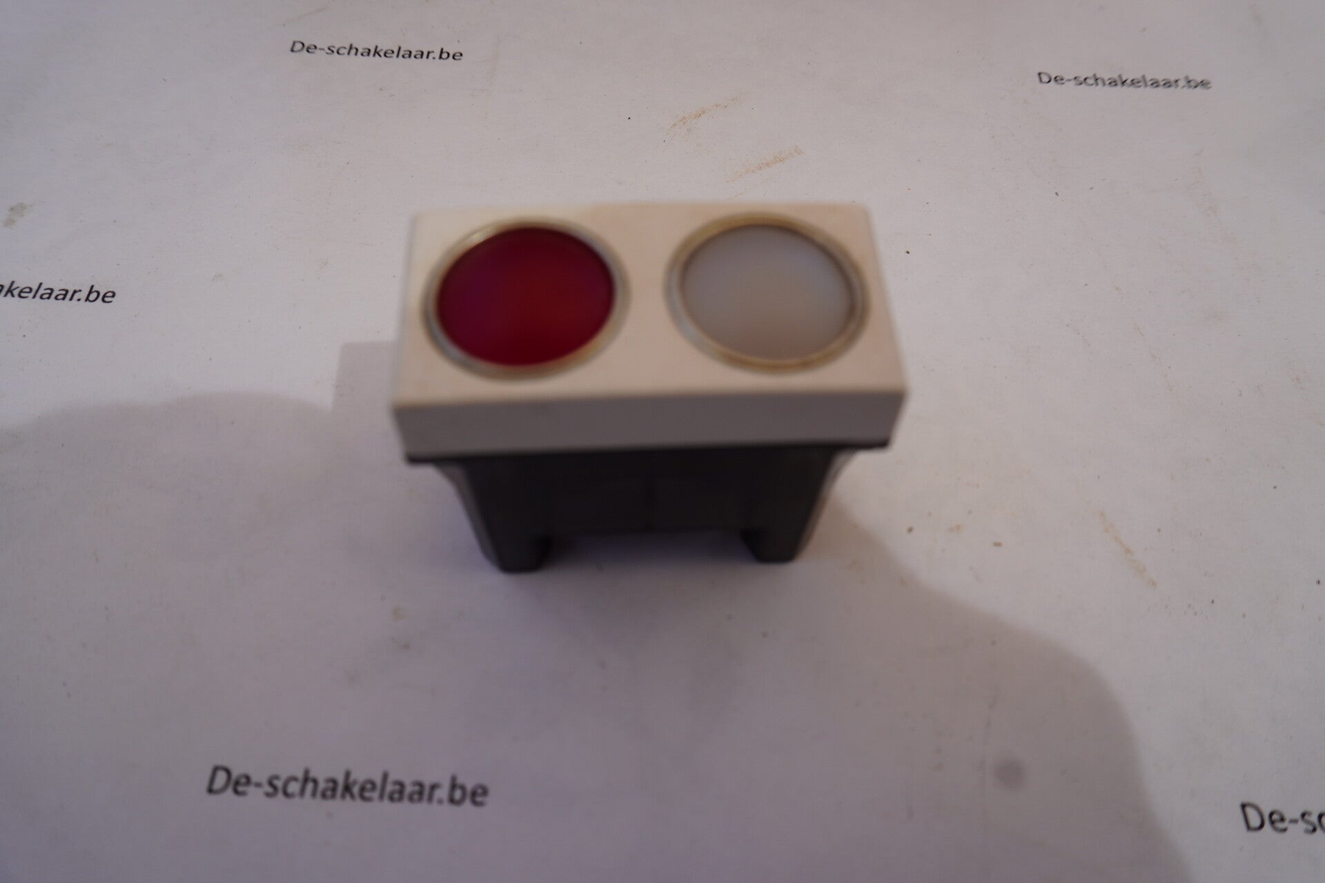 Bticino light N437RT dubbel controlearmatuur zonder lampje