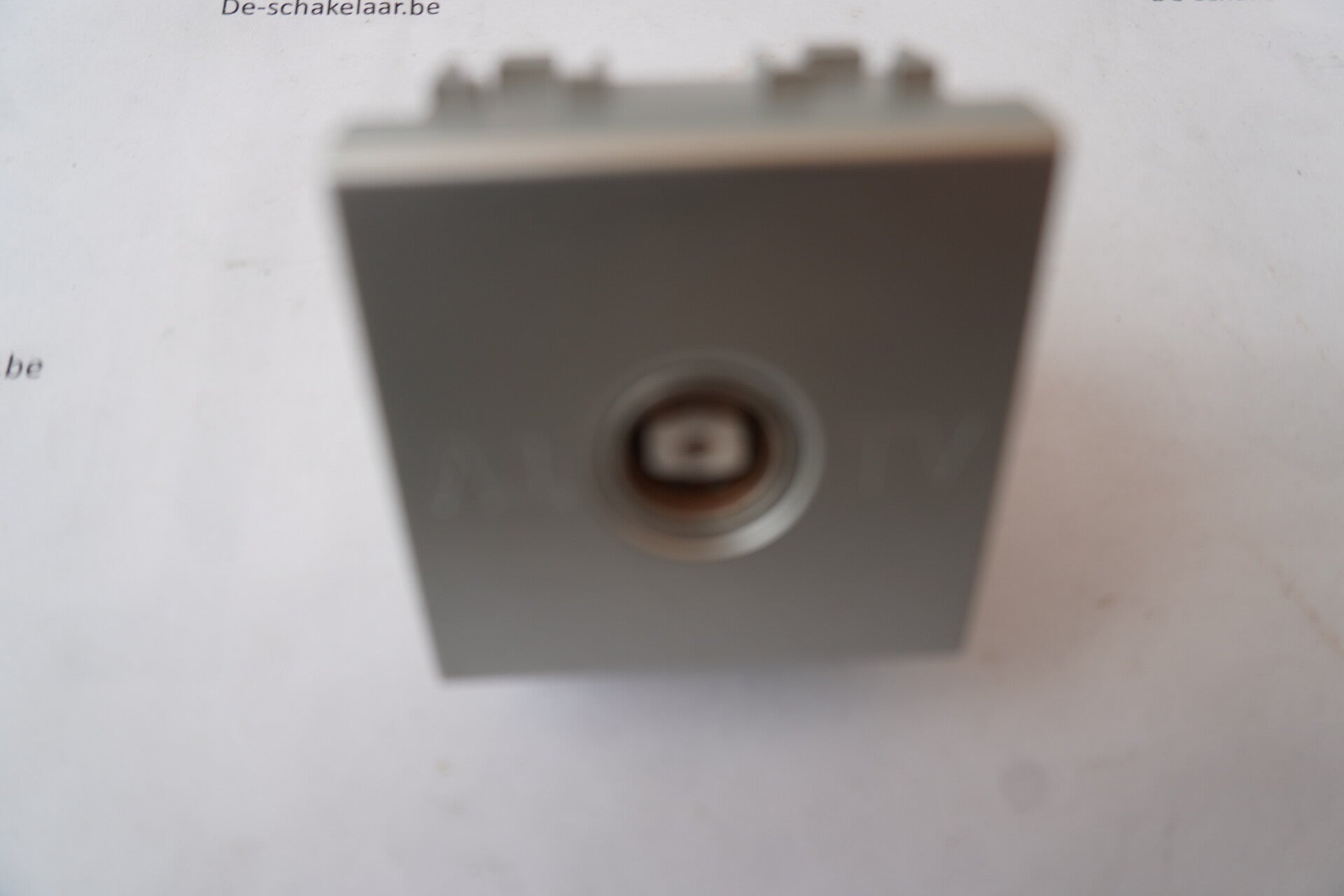 Bticino light tech NT4205D TV aansluiting doorgang 2 mod