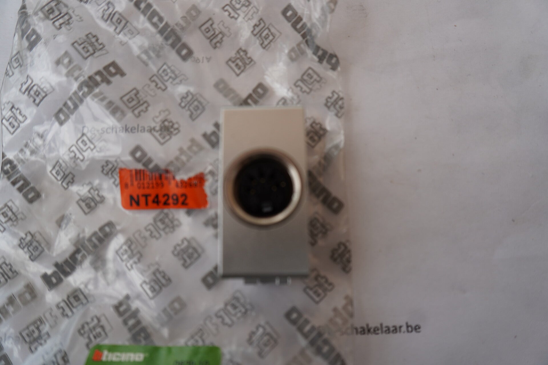 Bticino light tech NT4292 Connector hifi