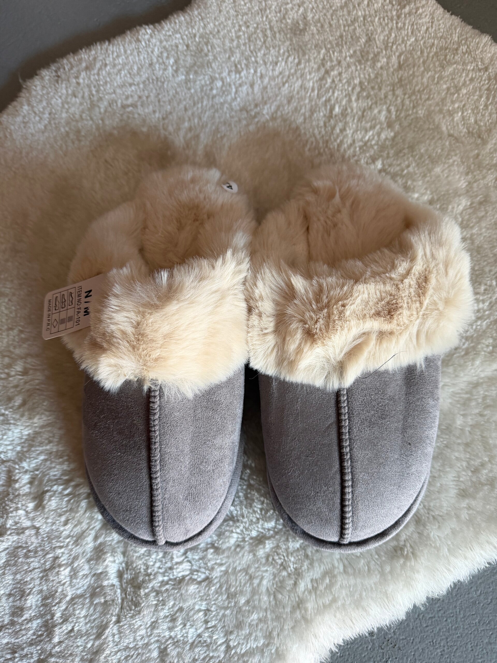 Sloffen big size grijs