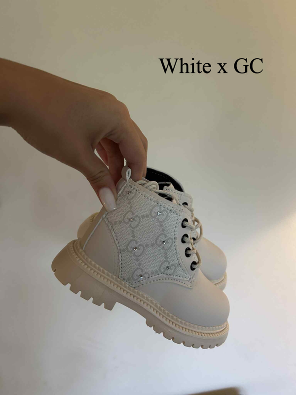 GC - Boots x Strass
