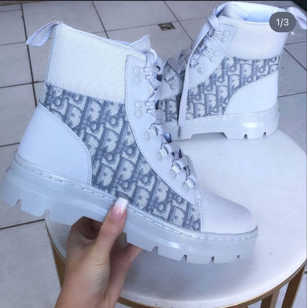 Dr M Boots x Wolf grey