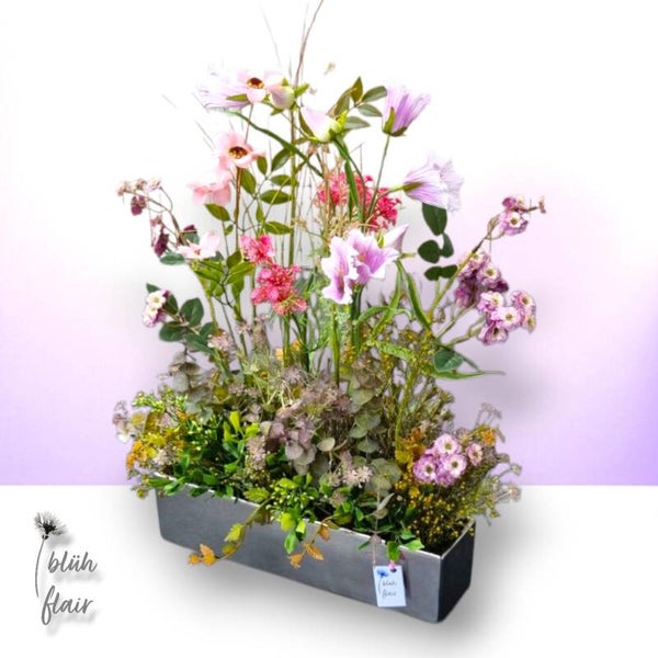 Seidenblumen Arrangement: Sommer Blumengesteck in Keramik - SommerGlanz - L41xB25xH52
