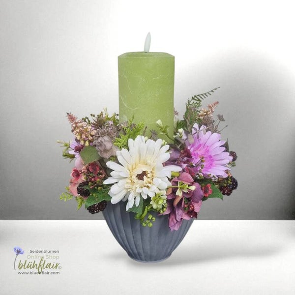 Seidenblumen Arrangement: Herbstgesteck mit Kerze - Herbstlicht Nr.2 - ⌀27xH32