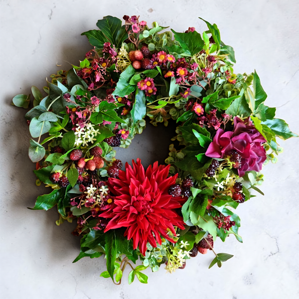 Herbstkranz Seidenblumen: Dahlienkranz mit Wildbeeren - "Wildbeerenzauber" - ⌀45xH15