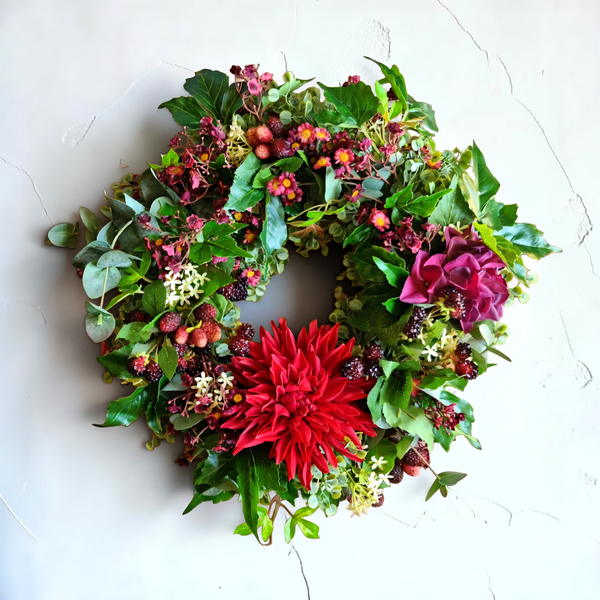 Herbstkranz Seidenblumen: Dahlienkranz mit Wildbeeren - "Wildbeerenzauber" - ⌀45xH15