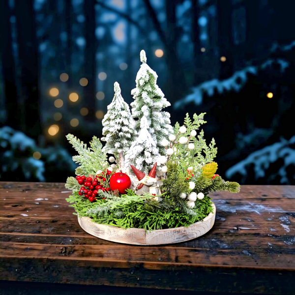 Weihnachtsgesteck: Kranz mit Tannenbäumen - "Winterwald" - ⌀32xH37