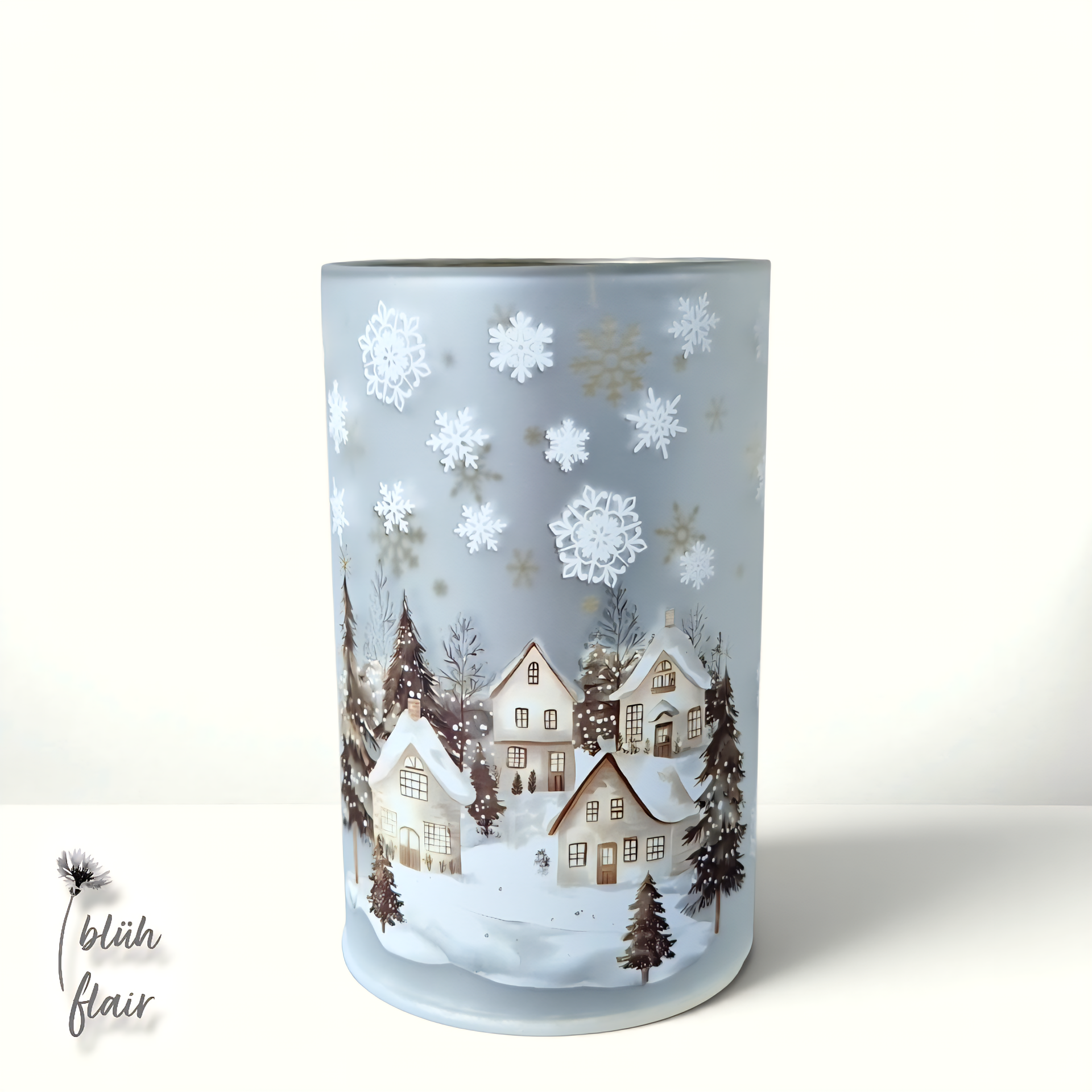 Accessoires & Deko: LED-Glas-Windlicht (Winterdorfmotiv) - D7xH12