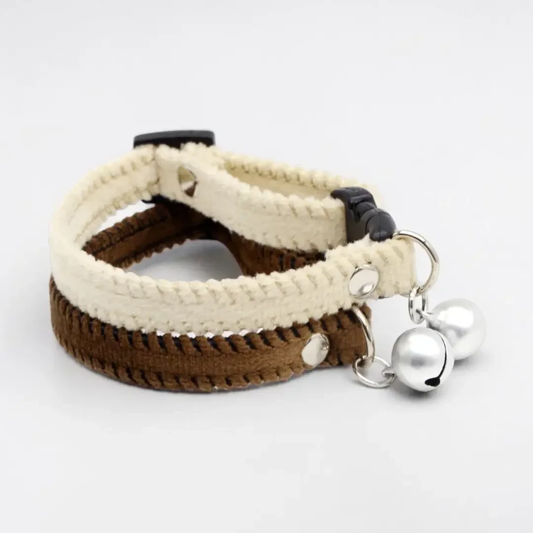 Plüsch-Halsband mit Glocke