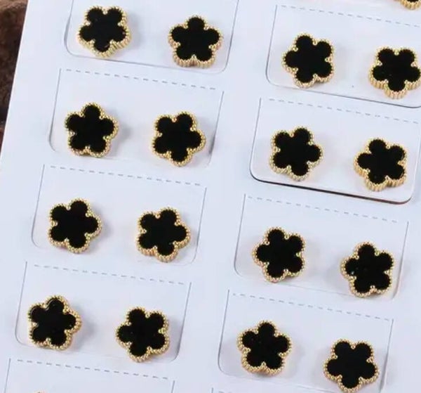 Gold plated flower ear studs