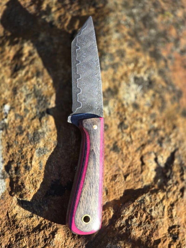 Lace pattern Damascus with pink and black diasmond wood handle