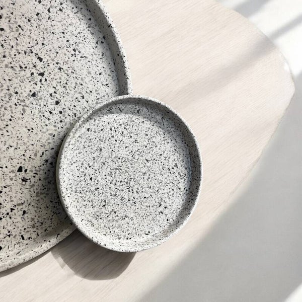 Ronde schotel klein (grijs/zwart)