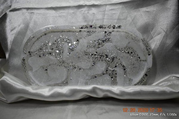 White/Silver Oval Accessory Tray
