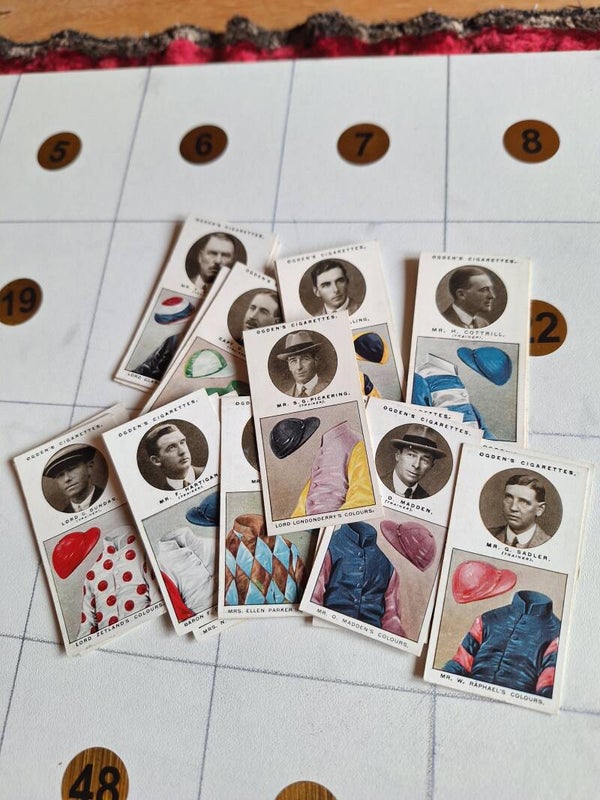 TRAINERS AND OWNERS COLOURS  COMPLETE SET OF 25 CIGARETTE CARDS 1926 ORIGINAL CARDS FROM TILLEYS OF SHEFFIELD OGDENS LTD