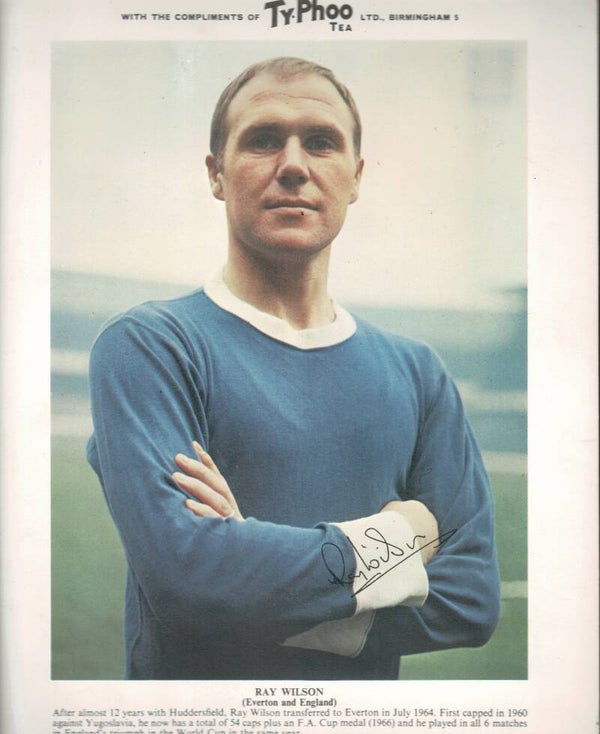 TYPHOO PREMIUM ISSUE FOOTBALL CARD RAY WILSON
