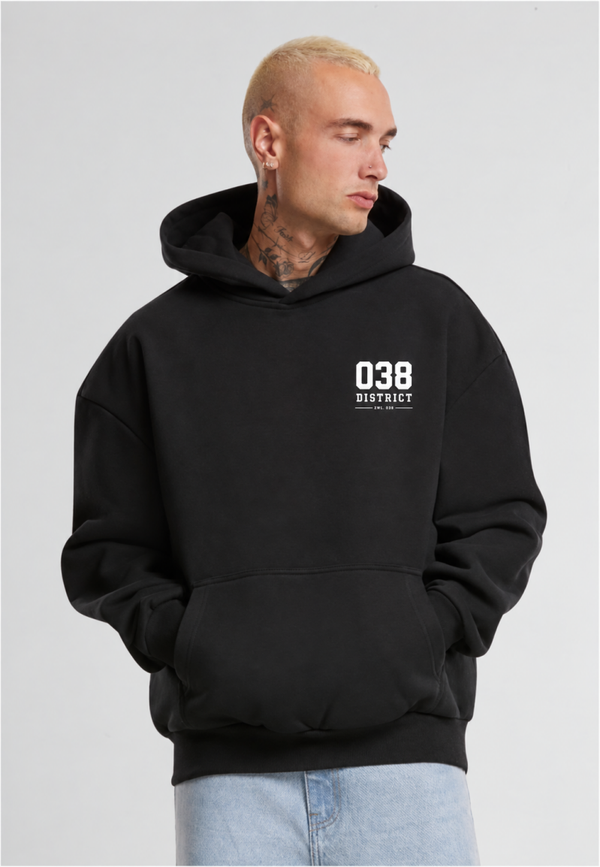 038 DISTRICT — Ultra Heavy Hoodie | Zwart