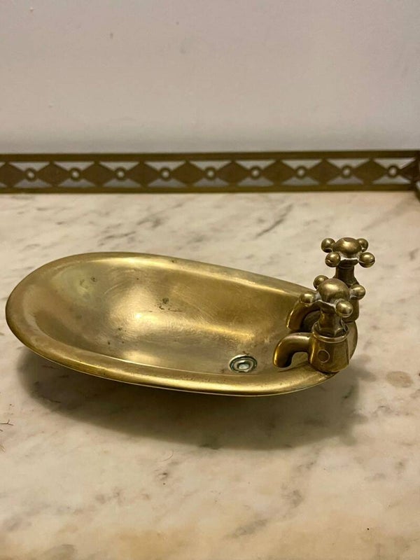 Porte-savon en laiton en forme de baignoire