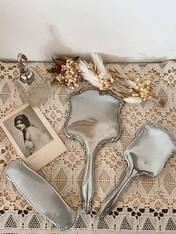 Élégance d’antan – Set de coiffure en métal argenté