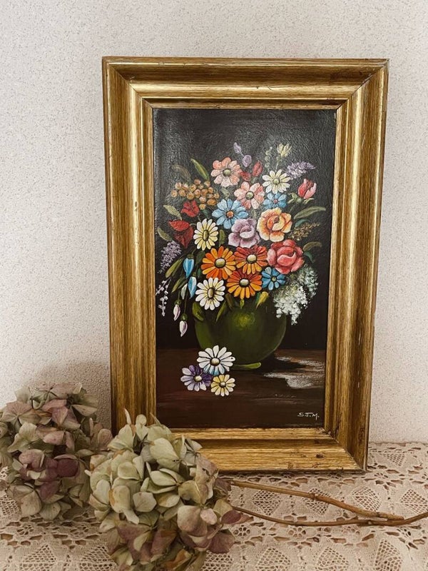 Cadre doré avec peinture moderne florale, palette éclatante