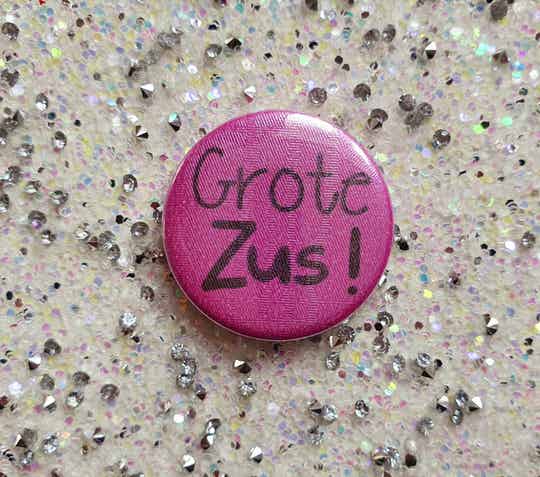 Magenta: Grote Zus!