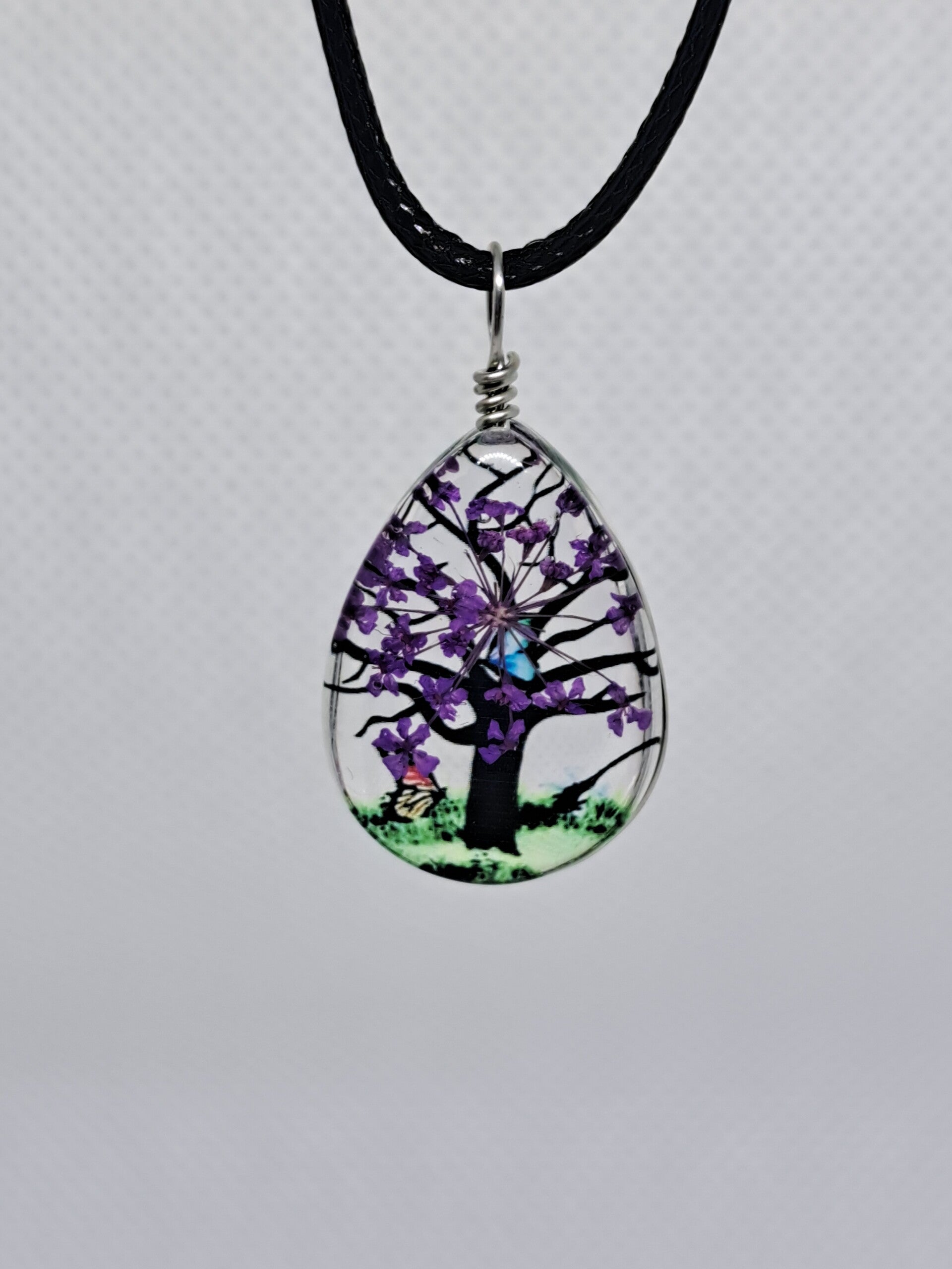 Kette mit Baumanhänger