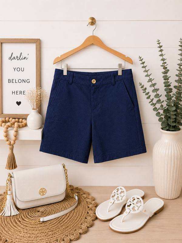 Lilly Pulitzer navy blue  shorts Size 8