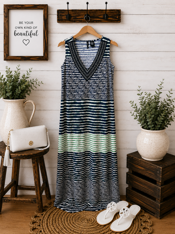 New directions White striped maxi dress Size Small