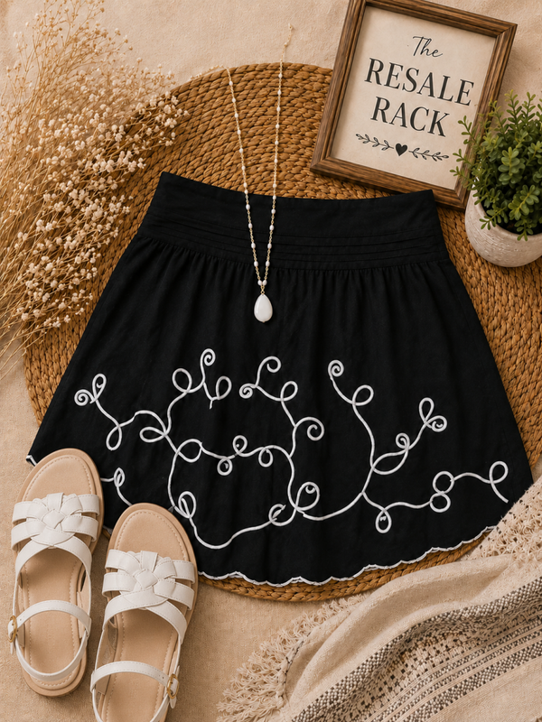 R.Q.T. black embroidery skirt Size 18