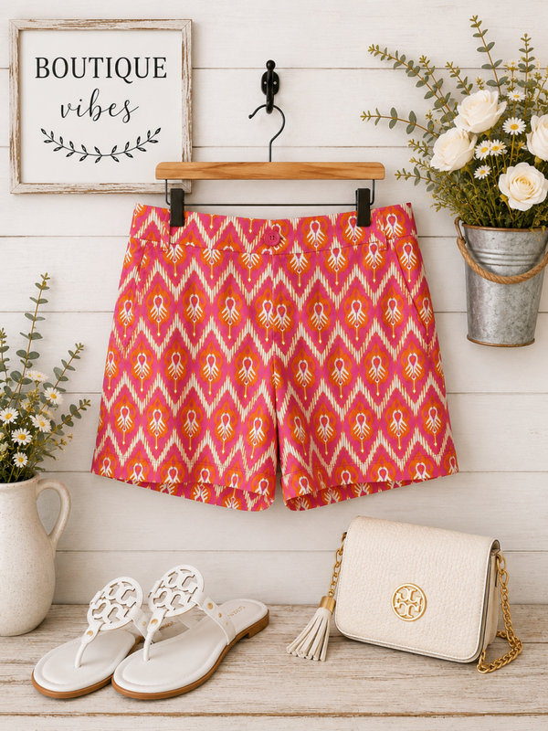 Crown & Ivy pink and white printed shorts Size 12