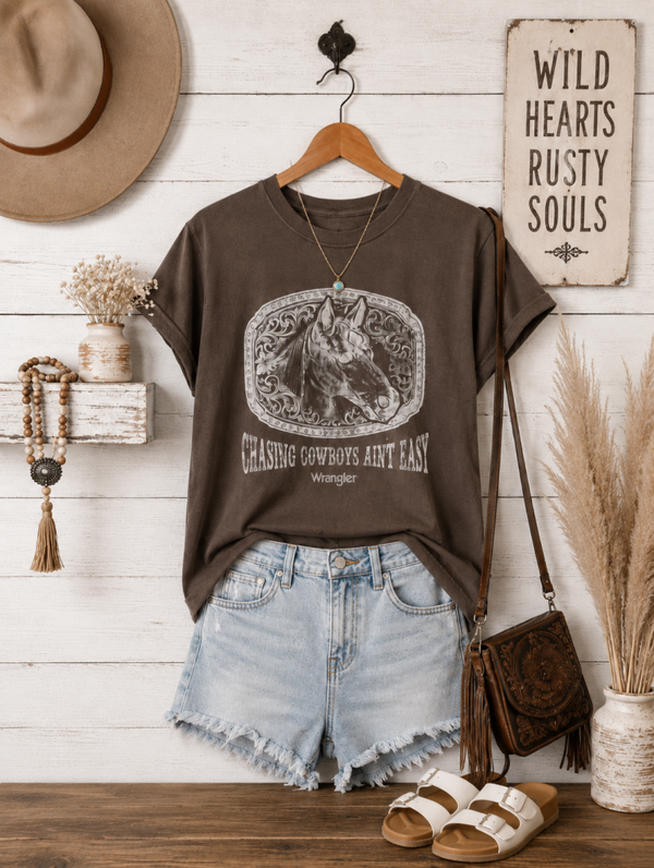Wrangler Cropped tee Size Medium