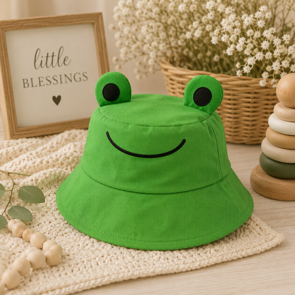Green Frog bucket hat Size 3-4T