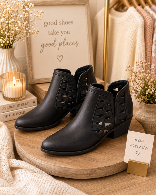 Black Soda boots size 9.5