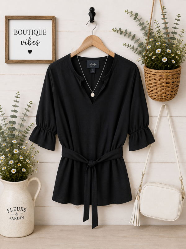 Day Trip black top with tie at bottom Size Large