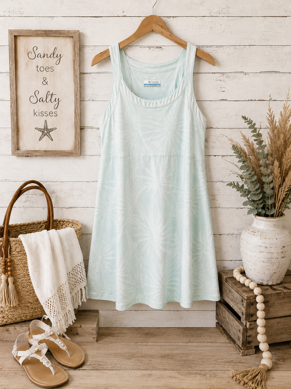 Columbia mint green & white sports dress Size Medium