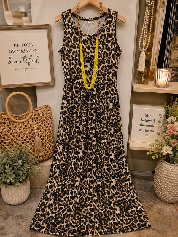 Leopard print maxi dress Size Small
