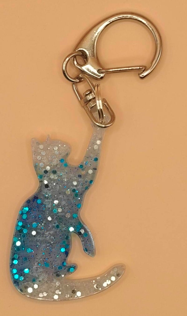 Cat keyring standing blue/white