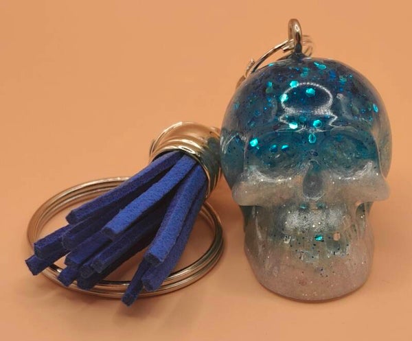 Skull keyring blue/white/blue